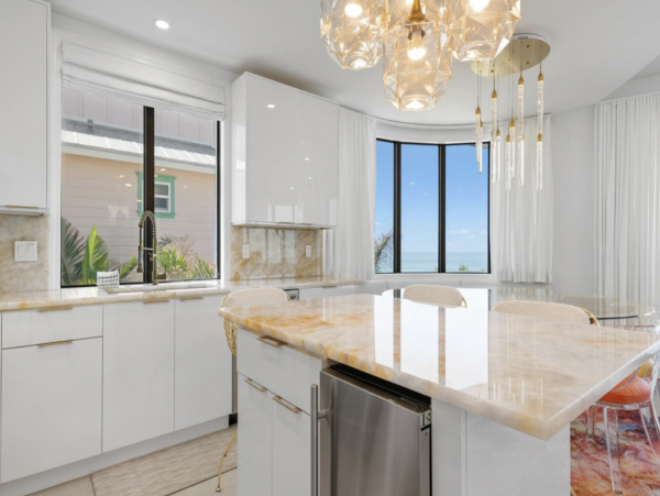 Anna Maria Island Four Bedroom Florida On The Beach!